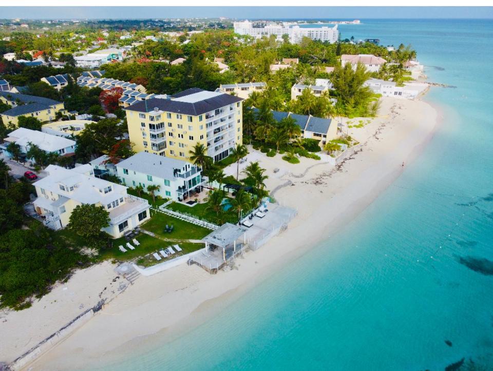 Studio, 100 Feet From The Beach Nassau Ngoại thất bức ảnh