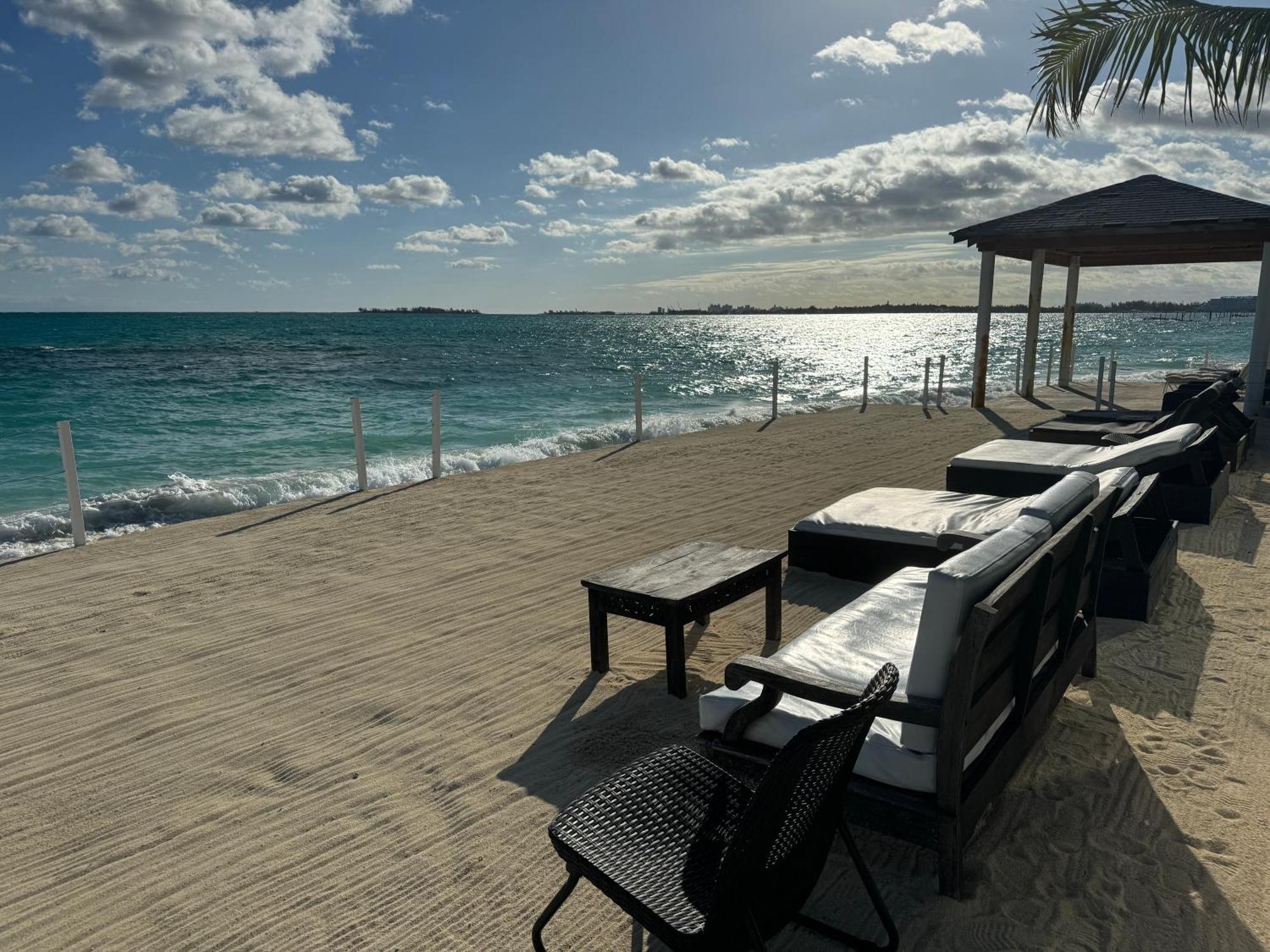 Studio, 100 Feet From The Beach Nassau Ngoại thất bức ảnh